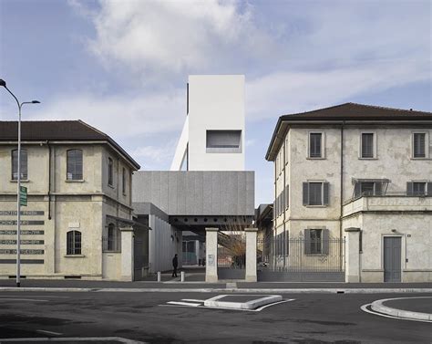 quartiere fondazione prada|prada rem koolhaas.